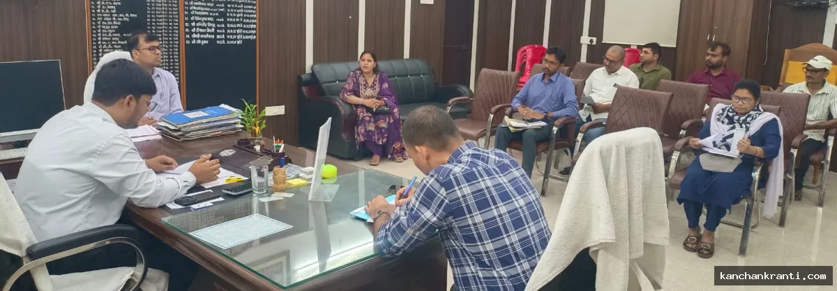 देवघर में चुनावी कार्य में ढिलाई पर नपेंगे अफसर: SIR प्रक्रिया और डिजिटलीकरण में तेजी लाने का निर्देश, SDM खुद करेंगे औचक निरीक्षण