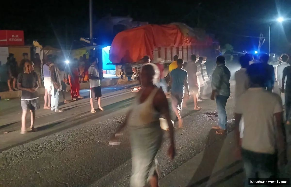 ब्रेकिंग न्यूज: दुमका-नोनीहाट मुख्य पथ पर सहेजना गांव के पास सड़क दुर्घटना में दो युवकों की मौत