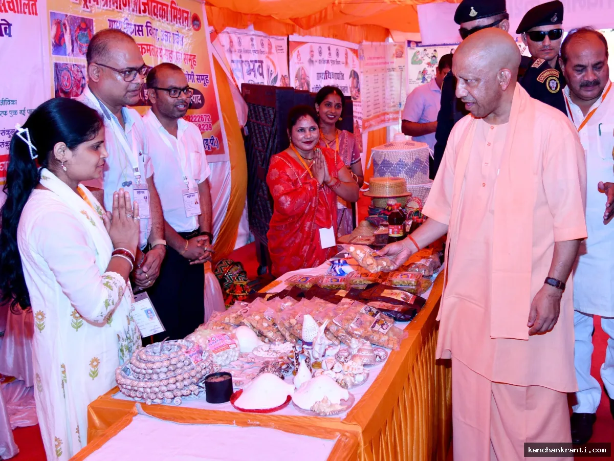 जो युवाओं का रोजगार खा गए, वे अयोध्या-मथुरा-काशी के बारे में क्या सोचते: योगी