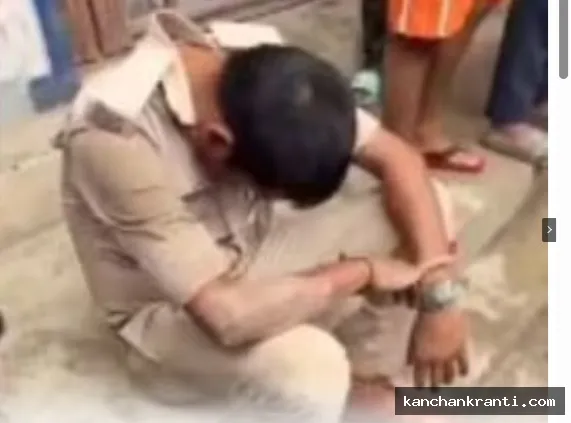 बिहार में शराबबंदी का मजाक :नशे में मिला पुलिसकर्मी, पकड़े जाने पर बोला....यारों मुझको माफ करना