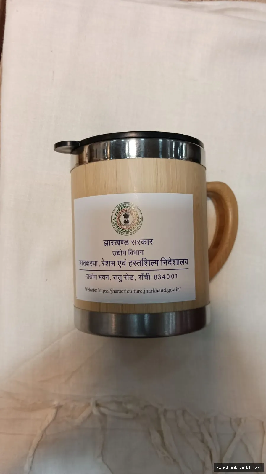 झारखंडी बोतल और मग मचा रहे हैं धूम