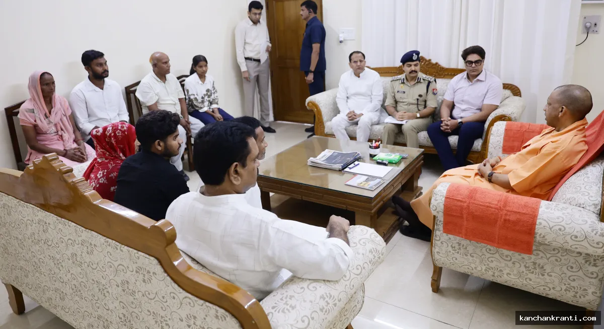 दलित छात्रा ललिता गौतम के परिजनों से मिले मुख्यमंत्री, घटना पर जताया दुःख, कहा दोषी बचेंगे नहीं