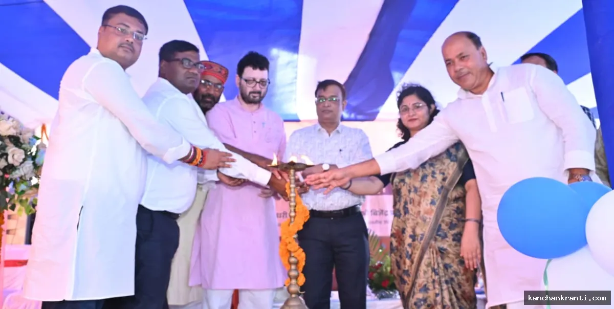 जमुई में शिक्षा के नए युग का आगाज़: 10 स्कूल बने हाईटेक आदर्श विद्यालय, स्मार्ट क्लास से लेकर कॉम्पिटिटिव एग्जाम तक की मिलेगी मुकम्मल तैयारी