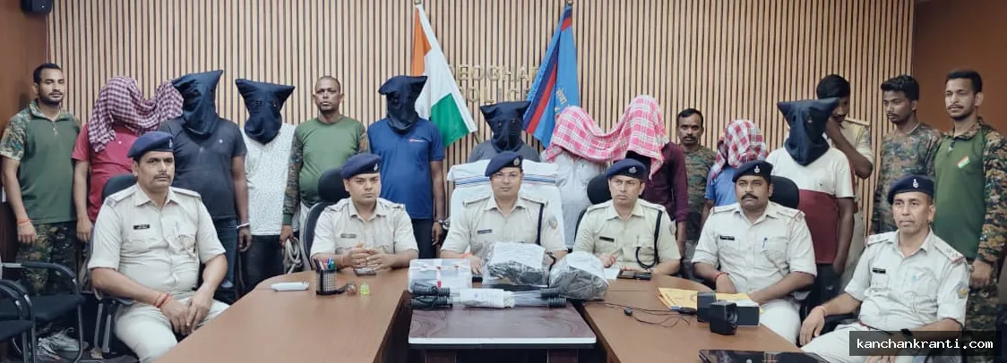 नकली साइबर पुलिस बनकर लूटने वाले वर्दी गैंग का पर्दाफाश! उप मुखिया निकला मास्टरमाइंड, हथियार व पुलिस यूनिफॉर्म संग 6 गिरफ्तार