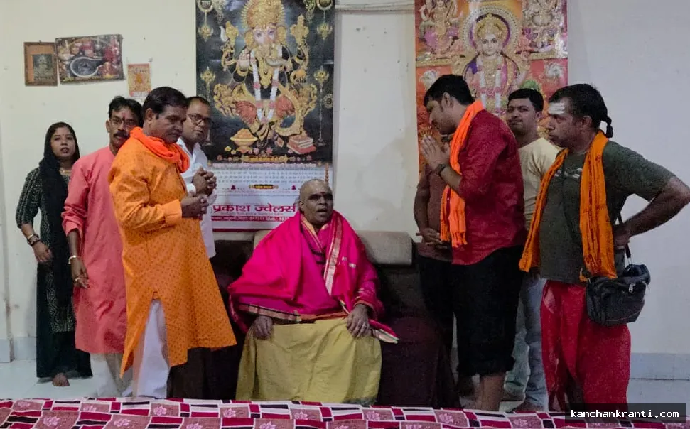 गुरु पूर्णिमा और संत रविदास जयंती पर बाबा मंदिर में कार्यक्रम: भाजपा ने सरदार पंडा और आचार्यों को किया सम्मानित, ‘समरसता संकल्प अभियान’ का आगाज़