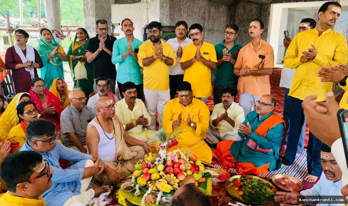 श्रावण के पहले दिन श्री लक्ष्मीनारायण मंदिर में विधायक सरयू राय ने किया रुद्राभिषेक, जनकल्याण और खुशहाली की मांगी मन्नत
