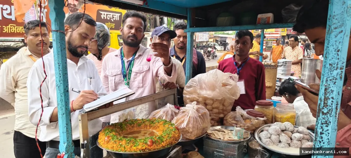 श्रावणी मेले में देवघर में 10 क्विंटल संदिग्ध खोया सील, खाने की चीजों में मिला कैंसर पैदा करने वाला रंग
