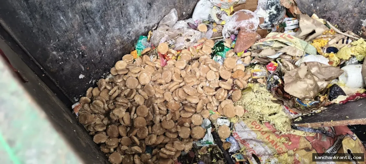 श्रावणी मेले में सख्त कार्रवाई: एक मन से ज्यादा मिलावटी पेड़ा नष्ट, तीन दुकानों पर जुर्माना