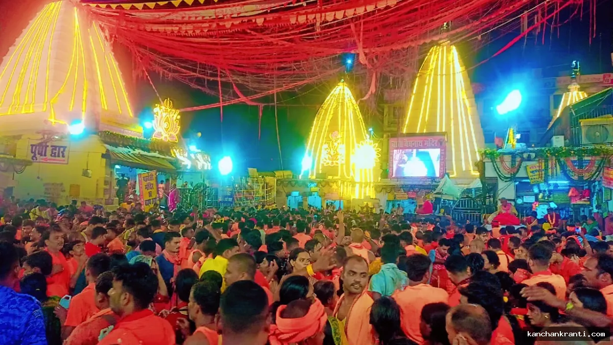 श्रावणी मेला का 14वां दिन: बाबा वैद्यनाथ मंदिर के पट खुलते ही उमड़ा आस्था का जनसैलाब