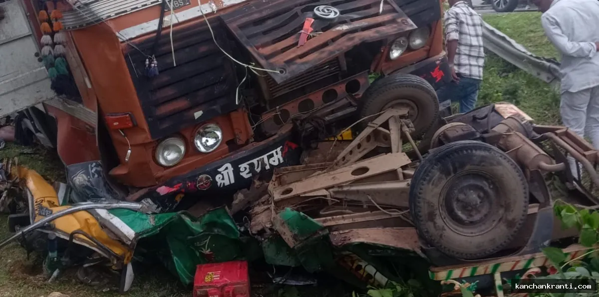 लातेहार की डेढ़ टंगवा घाटी में अनियंत्रित कंटेनर ने बाइक और ऑटो को रौंदा, 6 की दर्दनाक मौत
