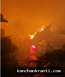 वासेपुर में फल व ड्राई फ्रूट दुकान में लगी भीषण आग, असामाजिक तत्वों पर आरोप