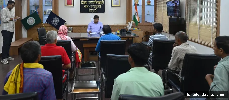 देवघर उपायुक्त ने जनता दरबार में सुनीं जन-समस्याएं, राशन कार्ड व वृद्धा पेंशन के मामलों का ऑन-द-स्पॉट समाधान
