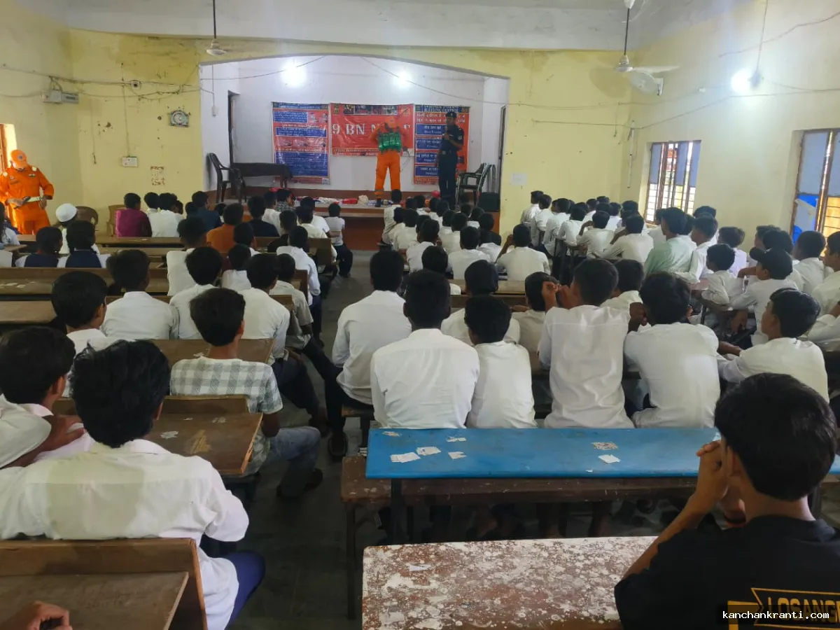 जमुई : +2 उच्च विद्यालय, खैरा में एनडीआरएफ टीम ने आपदा प्रबंधन को लेकर किया मॉक ड्रिल का आयोजन