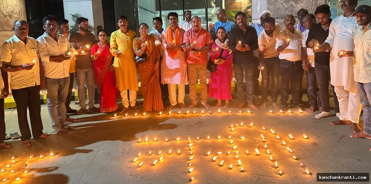 PM Modi Birthday: देवघर में धूमधाम से मनाया गया प्रधानमंत्री का जन्मदिन, एम्स परिसर और शंख चौक पर जले दीप
