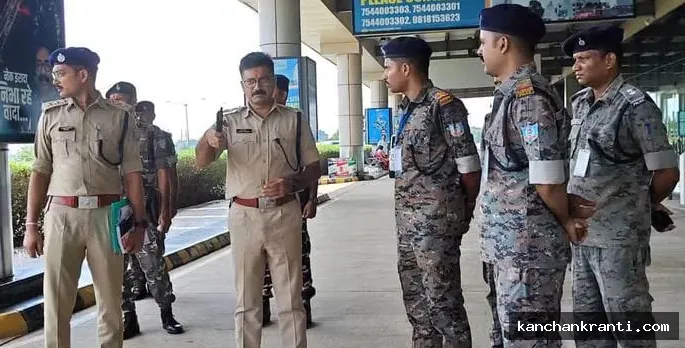 Deoghar Airport Security: एसपी ने देवघर हवाई अड्डे का लिया जायजा, हाई अलर्ट और बेहतर समन्वय पर जोर