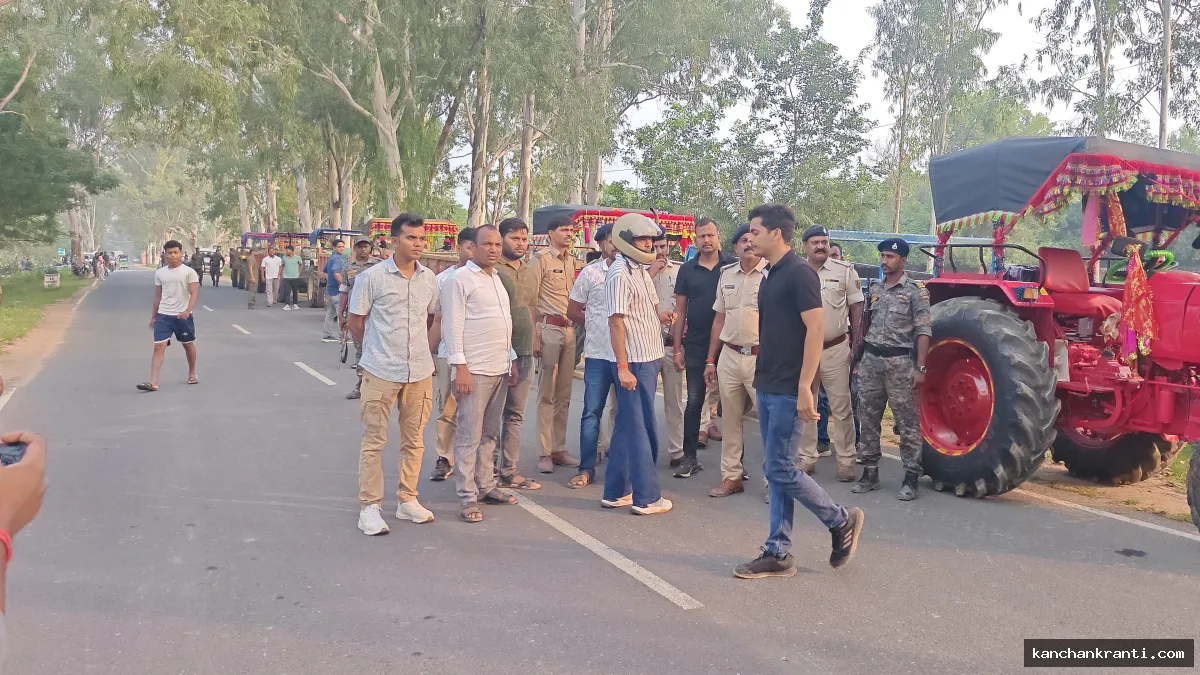 हेलमेट पहन बाइक से मंझवे बालू घाट पहुंचे एसपी, 9 ट्रैक्टर व 7 बाइक जब्त; 8 माफिया गिरफ्तार, संपत्ति भी होगी कुर्क