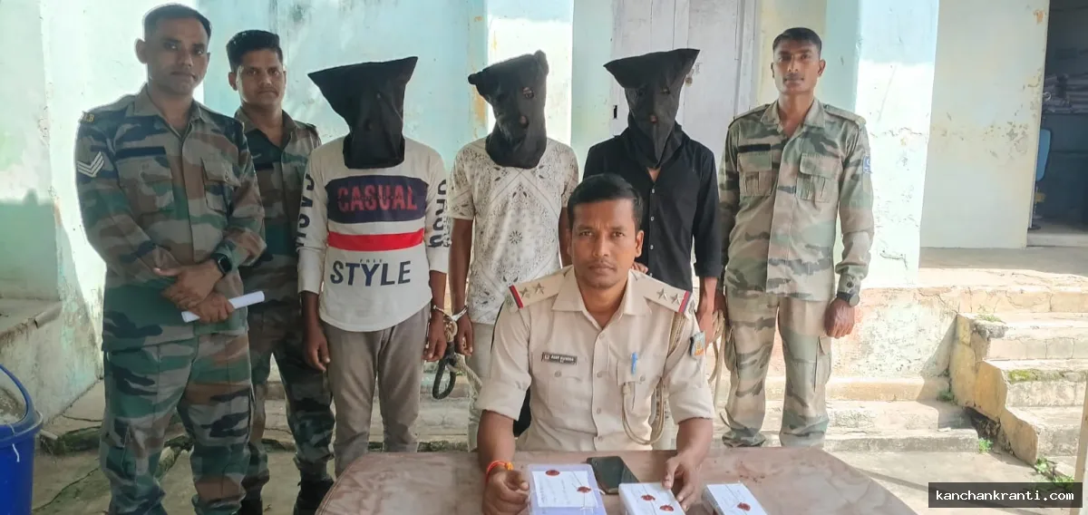 Deoghar Cyber Crime News: सोनारायठाढ़ी से तीन साइबर अपराधी गिरफ्तार, Flipkart, Amazon और बैंक अधिकारी बनकर करते थे ठगी
