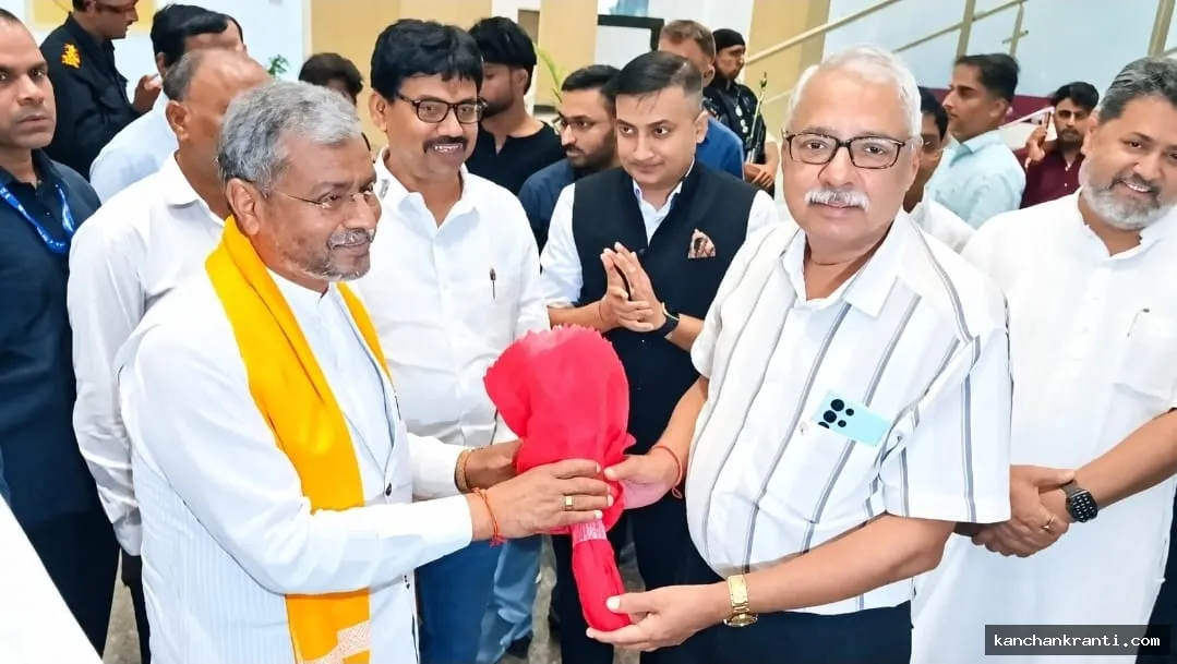 देवघर परिसदन में झारखंड के नेता प्रतिपक्ष बाबूलाल मरांडी के पीए के बैग से चोरी का प्रयास, संदिग्ध हिरासत में; एम्स देवघर का भी किया निरीक्षण
