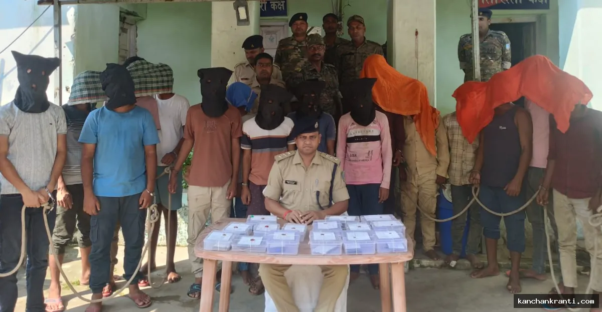 झारखंड पुलिस की बड़ी कार्रवाई: देवघर से 16 साइबर क्रिमिनल्स गिरफ्तार, मोबाइल-सिम कार्ड और ठगी के कई तरीके बेनकाब