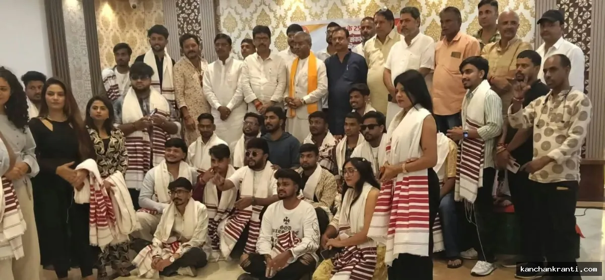 Deoghar News :  भाजपा सेवा संकल्प अभियान के तहत मध्य प्रदेश से पहुंचे 30 इन्फ्लुएंसर्स, नेता प्रतिपक्ष बाबूलाल मरांडी ने किया सम्मानित