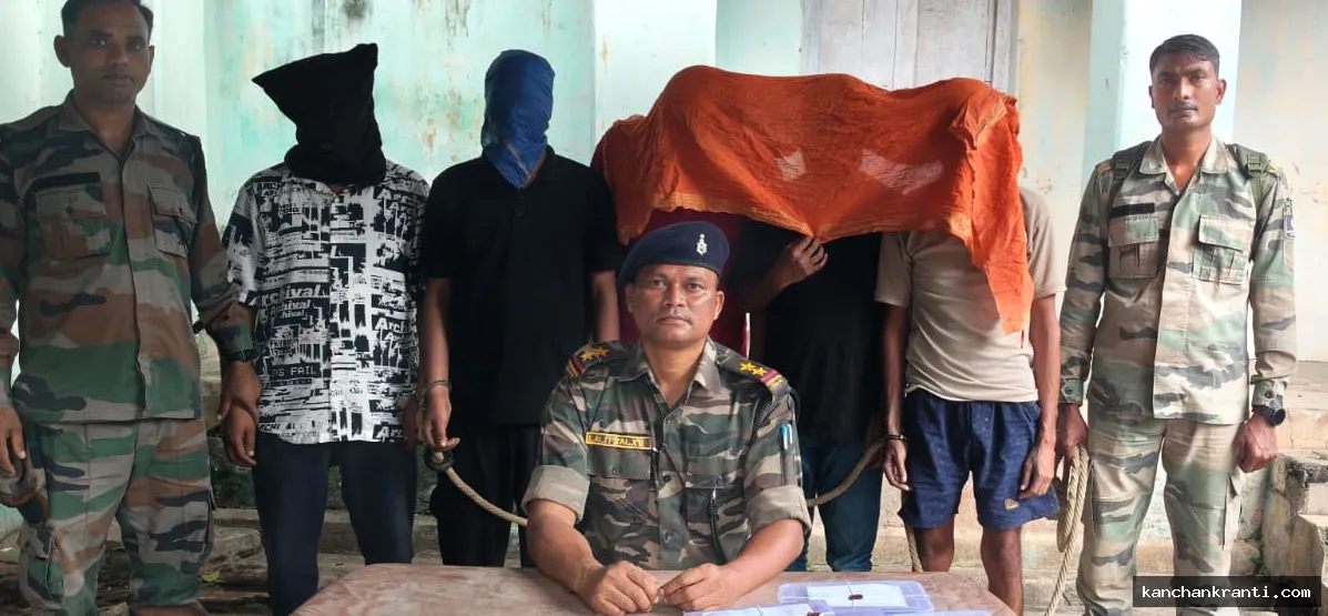 देवघर पुलिस की बड़ी सफलता: दुमका और देवघर के इलाकों में छापेमारी कर 5 साइबर अपराधी दबोचे गए, कई राज्यों में दर्ज हैं शिकायतें