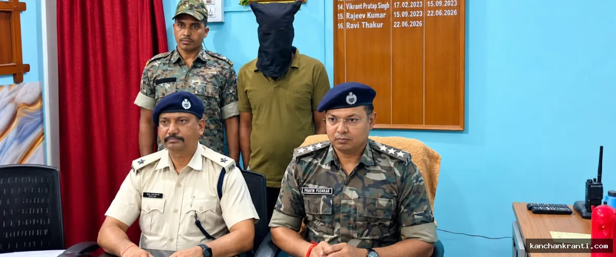 Deoghar News: गणेश पूजा गोलीकांड का मुख्य आरोपी अंकित झा उर्फ ब्रूशाली देसी कट्टा और कारतूस के साथ गिरफ्तार, देवघर नगर थाना की बड़ी कार्रवाई