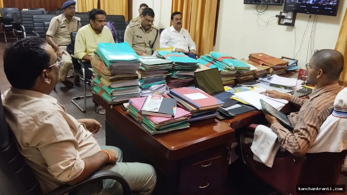 देवघर: गृह रक्षक नव नामांकन आवेदनों की स्क्रूटनी तेज, उप विकास आयुक्त ने दिए पारदर्शिता और सटीकता के निर्देश