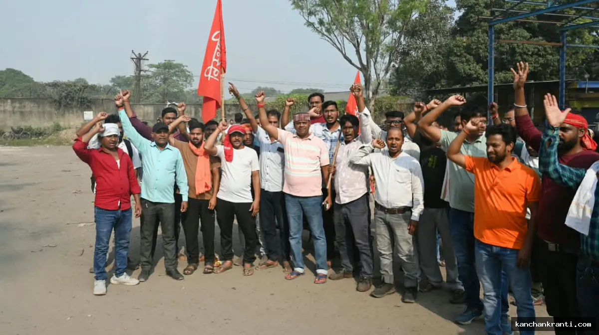 बोकारो में विस्थापितों का उग्र आंदोलन: नियोजन की मांग को लेकर BSL के गेट नंबर 9 और 10 बंद, छठे दिन भी भूख हड़ताल जारी