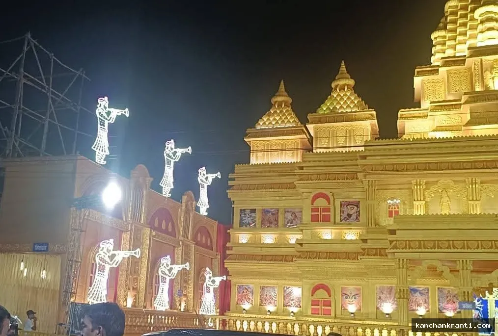 Deoghar Durga Puja 2026: 25 दिनों में बनकर तैयार हुआ ऊपरी बिलासी टाउन का इको-फ्रेंडली प्रेम मंदिर पंडाल, स्थानीय कलाकारों ने दिखाई अद्भुत प्रतिभा