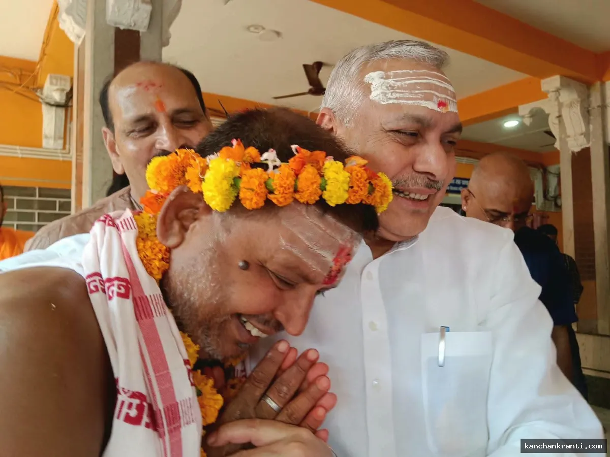 भाजपा के राष्ट्रीय सह संगठन महामंत्री सौदान सिंह का देवघर दौरा, बाबा बैद्यनाथ मंदिर में टेका माथा