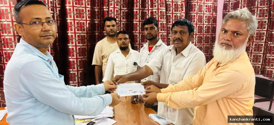 तेलंगाना में मृत मिले पालोजोरी के प्रवासी श्रमिक के परिजन को मिली 50 हजार की सहायता राशि